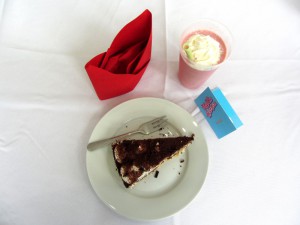 Hanami 2014: Torte und Smoothie im Maido no Kisetsu